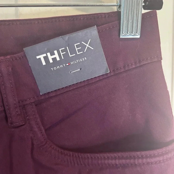 “Tommy Hilfiger” NWT Men’s Burgundy THFLEX Straight Leg Pants Size 30/30 - Picture 5 of 17